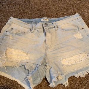 Juniors light denim ripped jean shorts